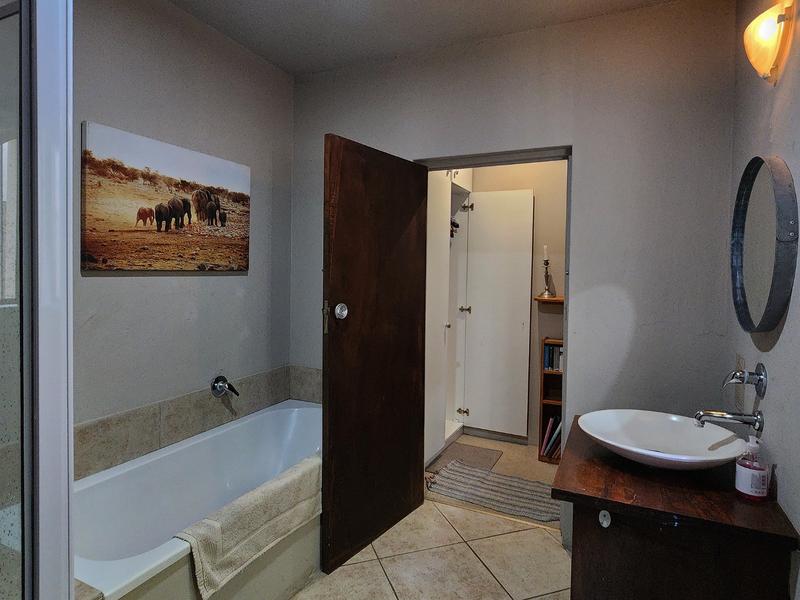 To Let 4 Bedroom Property for Rent in Seaside Longships Western Cape